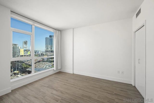 325 7th Avenue 1002, San Diego, CA 92101