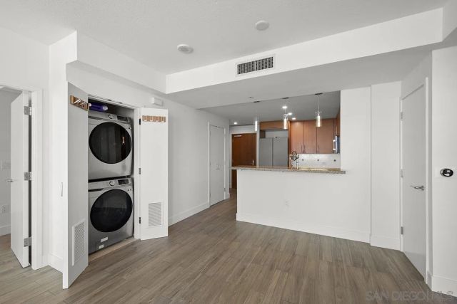 325 7th Avenue 1002, San Diego, CA 92101