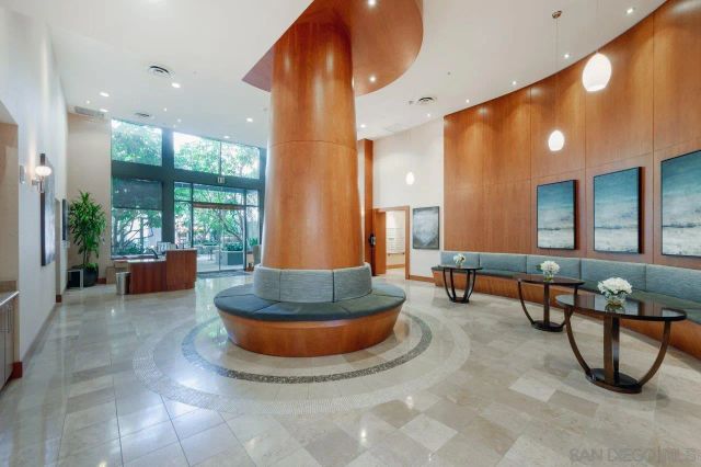 325 7th Avenue 1002, San Diego, CA 92101