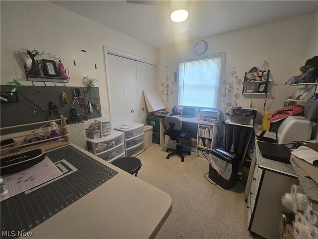 909 NE Willard Avenue NE, Warren, OH 44483