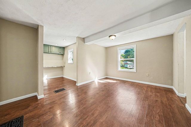 414 S Barrett Street, Niles, MI 49120
