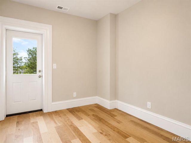 2329 Hickory Street, St Louis, MO 63104