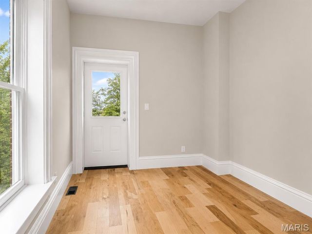 2329 Hickory Street, St Louis, MO 63104