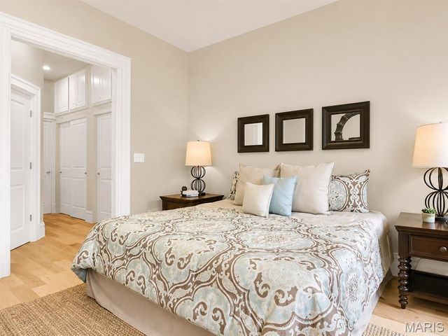 2329 Hickory Street, St Louis, MO 63104