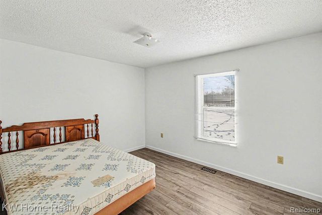 4038 Catlin Road, Columbiaville, MI 48421