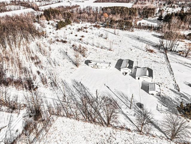 4038 Catlin Road, Columbiaville, MI 48421