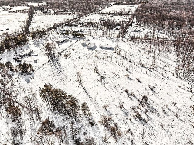 4038 Catlin Road, Columbiaville, MI 48421