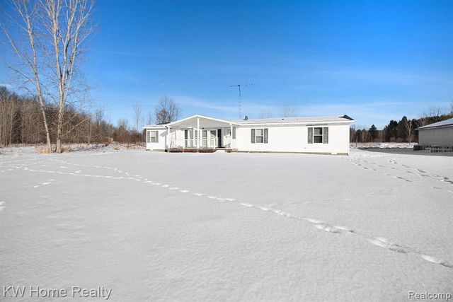 4038 Catlin Road, Columbiaville, MI 48421