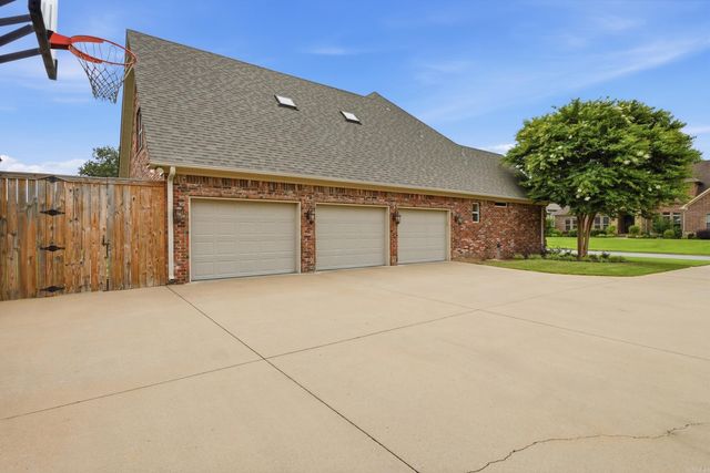 5200 Burnt Pine Dr., Conway, AR 72034