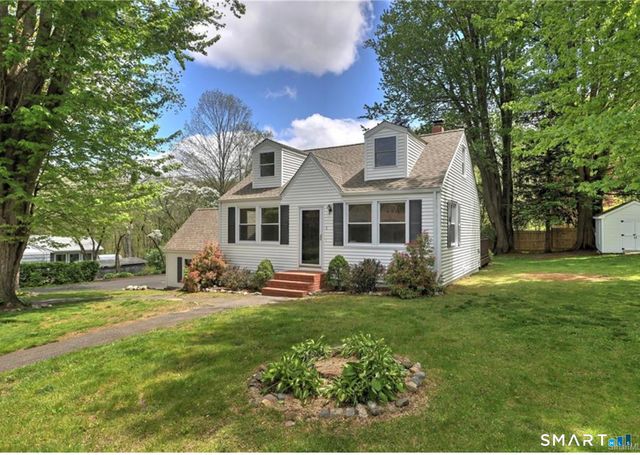 6 Prospect Drive, Newtown, CT 06470