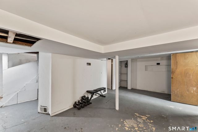 6 Prospect Drive, Newtown, CT 06470