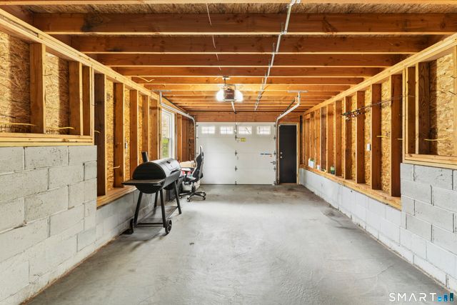 6 Prospect Drive, Newtown, CT 06470