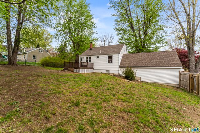 6 Prospect Drive, Newtown, CT 06470