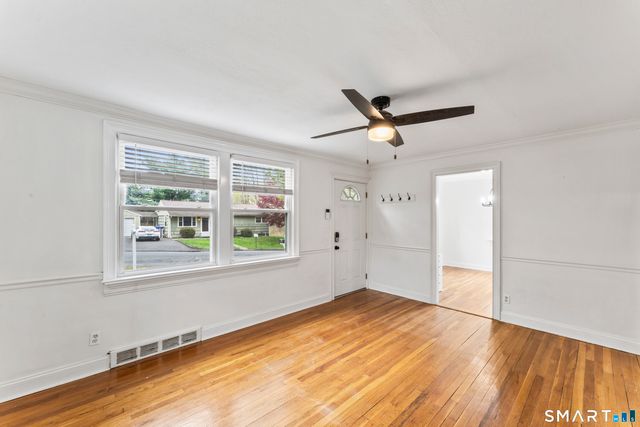 6 Prospect Drive, Newtown, CT 06470