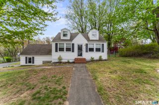 6 Prospect Drive, Newtown, CT 06470