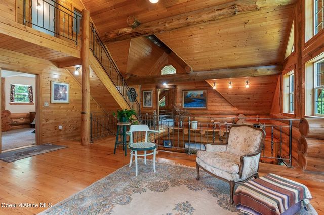 1198 Mountain View Dr, Sandpoint, ID 83864