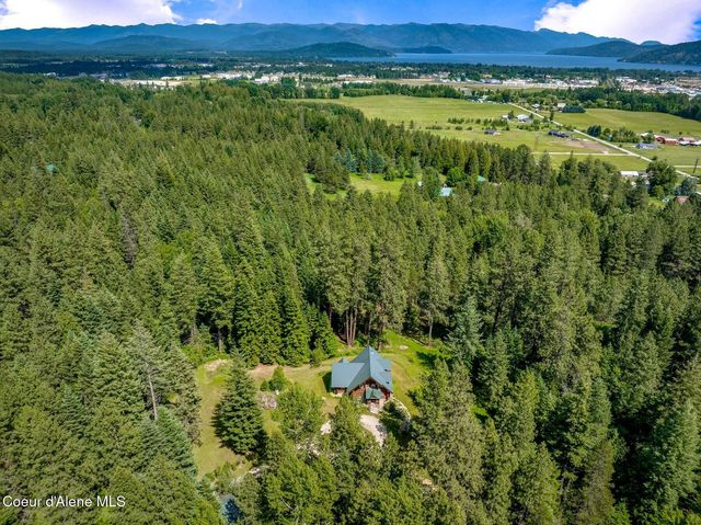 1198 Mountain View Dr, Sandpoint, ID 83864