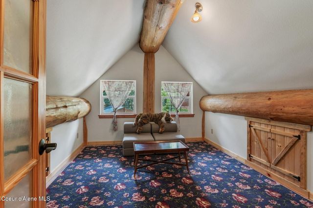 1198 Mountain View Dr, Sandpoint, ID 83864