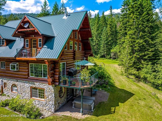 1198 Mountain View Dr, Sandpoint, ID 83864