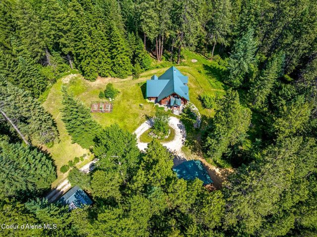 1198 Mountain View Dr, Sandpoint, ID 83864