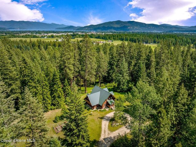 1198 Mountain View Dr, Sandpoint, ID 83864