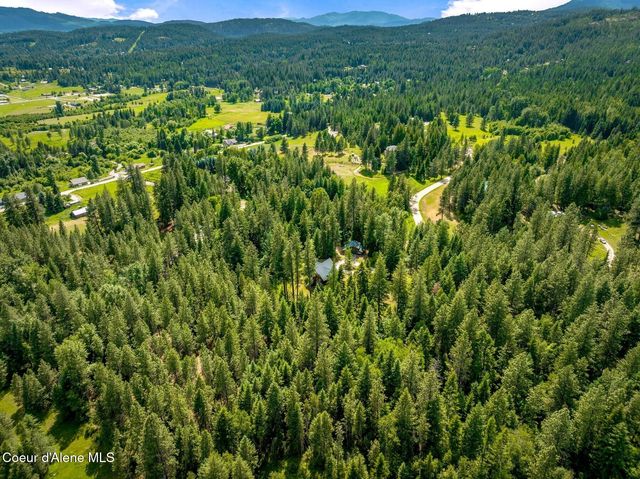 1198 Mountain View Dr, Sandpoint, ID 83864