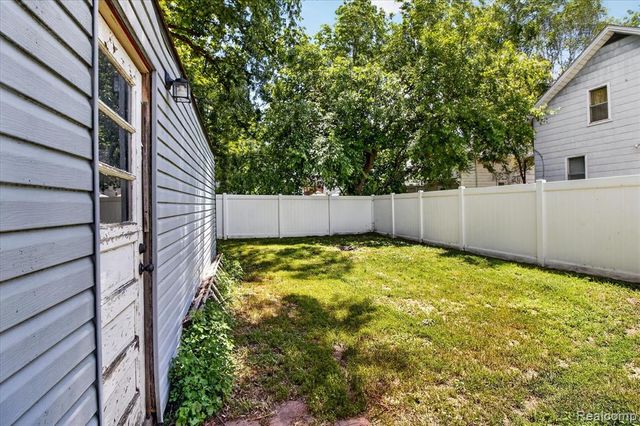 731 Union Street, Monroe, MI 48161