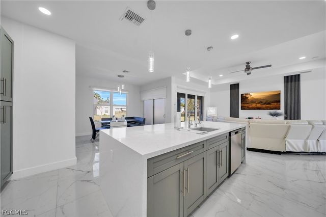 4151 NE 15th AVE, Cape Coral, FL 33909