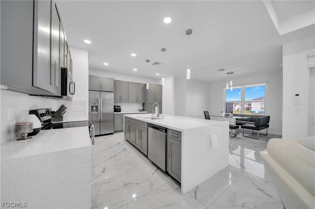 4151 NE 15th AVE, Cape Coral, FL 33909