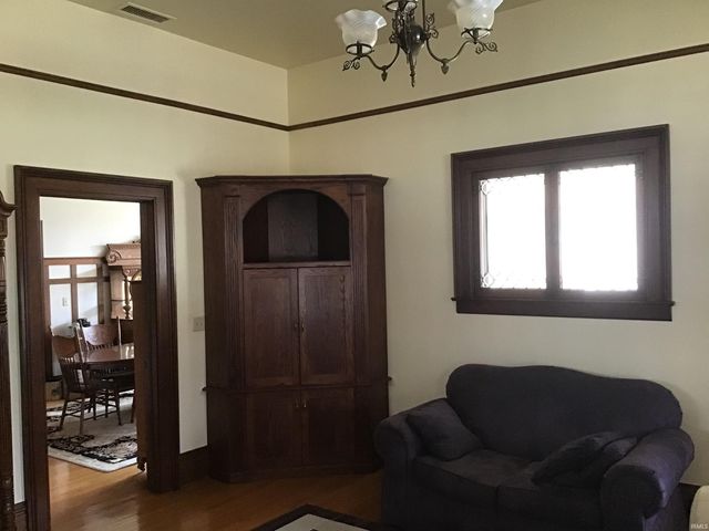 103 E Washington Street, Winamac, IN 46996