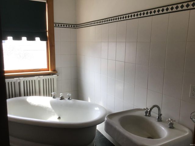 103 E Washington Street, Winamac, IN 46996