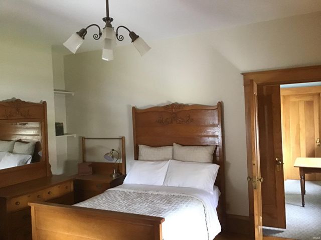 103 E Washington Street, Winamac, IN 46996