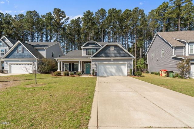 157 Timber Skip Drive, Spring Lake, NC 28390
