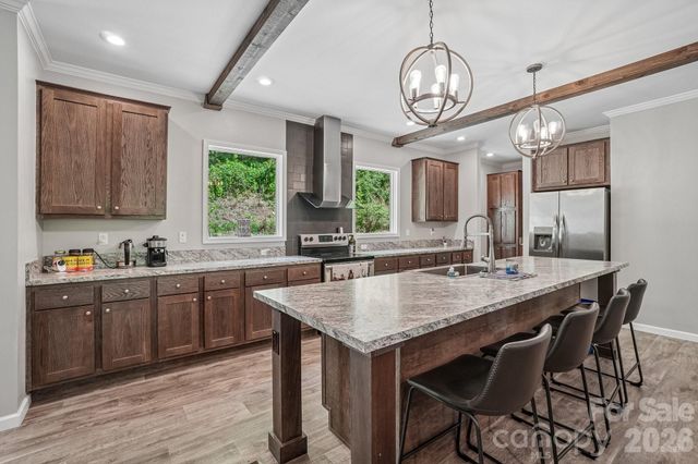 590 Willow Lane, Marshall, NC 28753