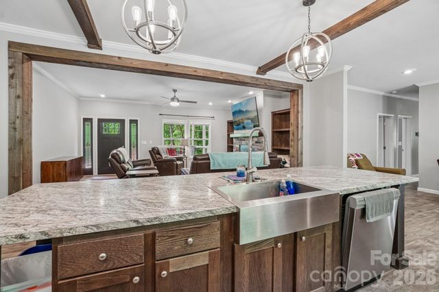 590 Willow Lane, Marshall, NC 28753