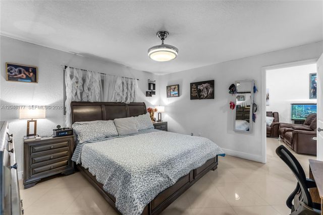 25808 SW 127th Ct Cir, Homestead, FL 33032