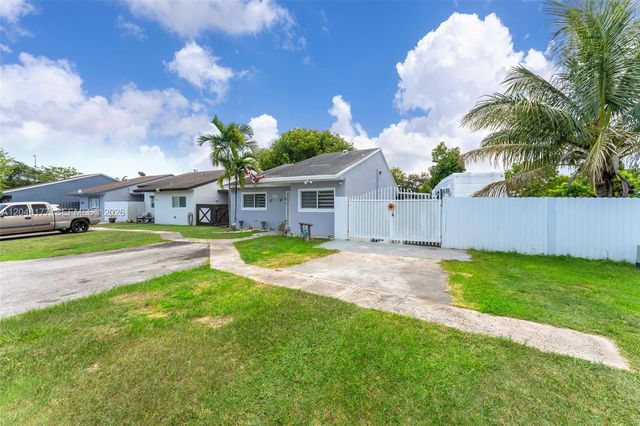 25808 SW 127th Ct Cir, Homestead, FL 33032