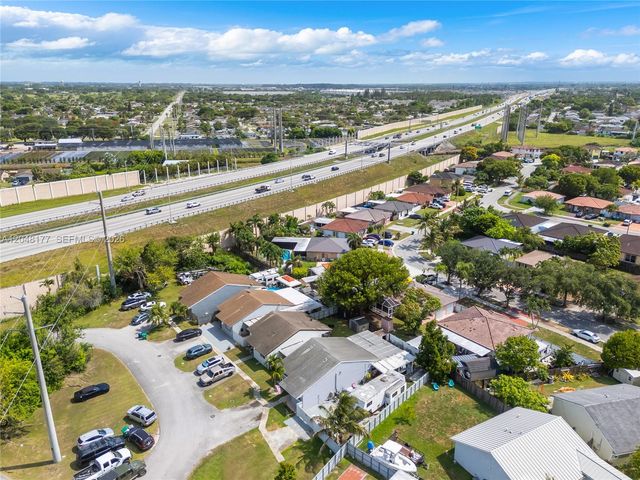25808 SW 127th Ct Cir, Homestead, FL 33032