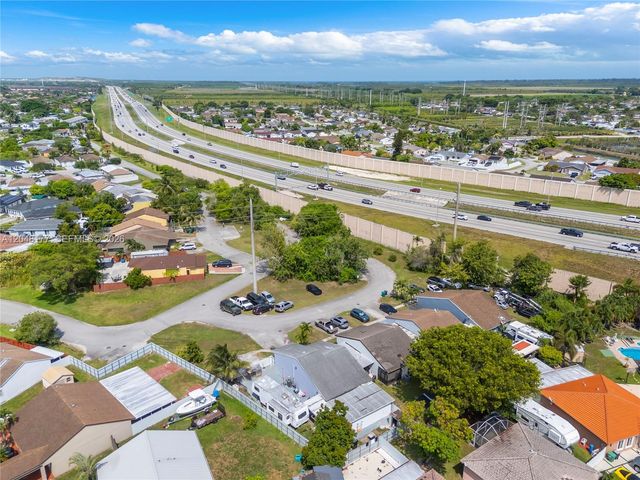 25808 SW 127th Ct Cir, Homestead, FL 33032
