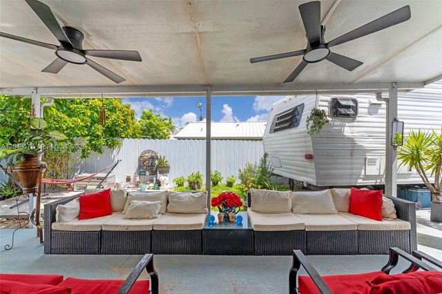 25808 SW 127th Ct Cir, Homestead, FL 33032