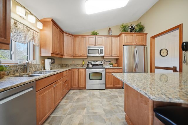 101 Harper Ridge Road, Hampstead, NH 03826