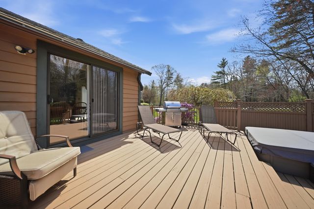 101 Harper Ridge Road, Hampstead, NH 03826