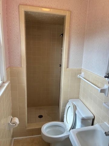 135 Beechwood Ave, Cornersville, TN 37047