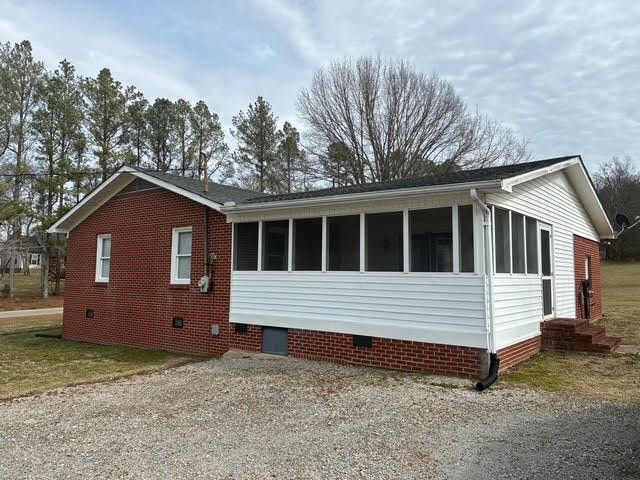 135 Beechwood Ave, Cornersville, TN 37047