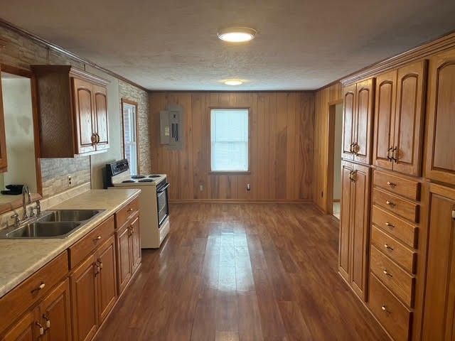 135 Beechwood Ave, Cornersville, TN 37047