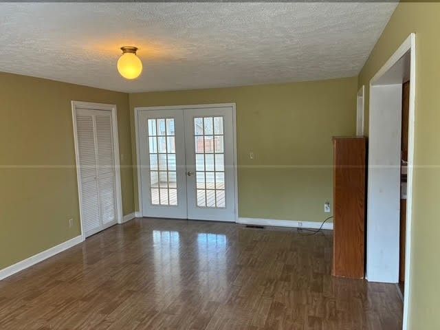 135 Beechwood Ave, Cornersville, TN 37047