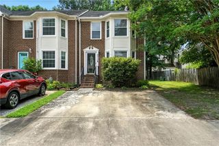 4317 Manchester LN, Chesapeake, VA 23321