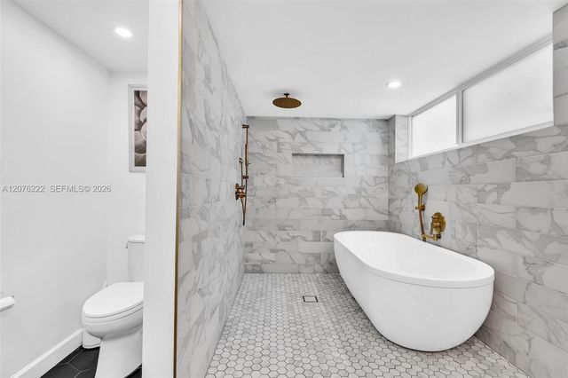 101 El Dorado Parkway, Plantation, FL 33317