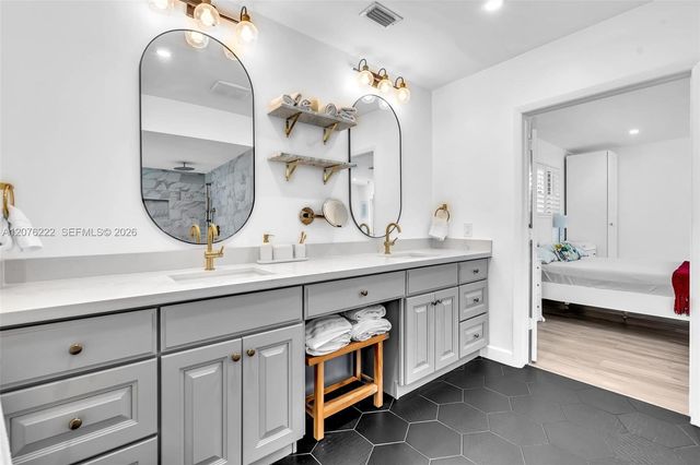 101 El Dorado Parkway, Plantation, FL 33317