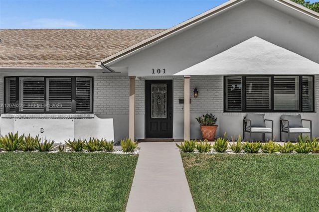 101 El Dorado Parkway, Plantation, FL 33317